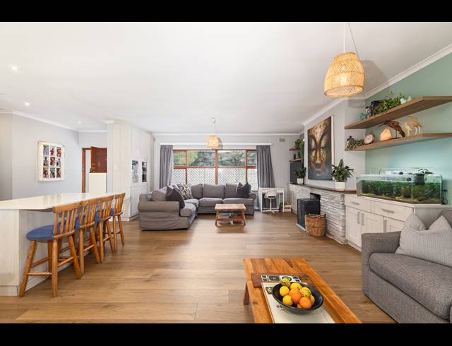 4 BEDROOM FREEHOLD FOR SALE IN TABLE VIEW